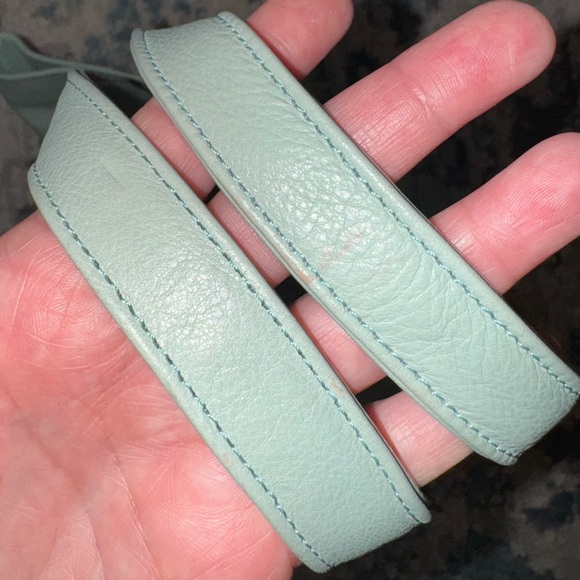 Leather Baggu Tote - Picture 6 of 7